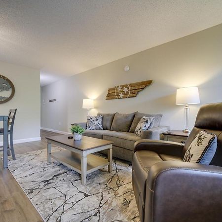 Stylish Gatlinburg Condo With Pool Walk Downtown! Екстер'єр фото