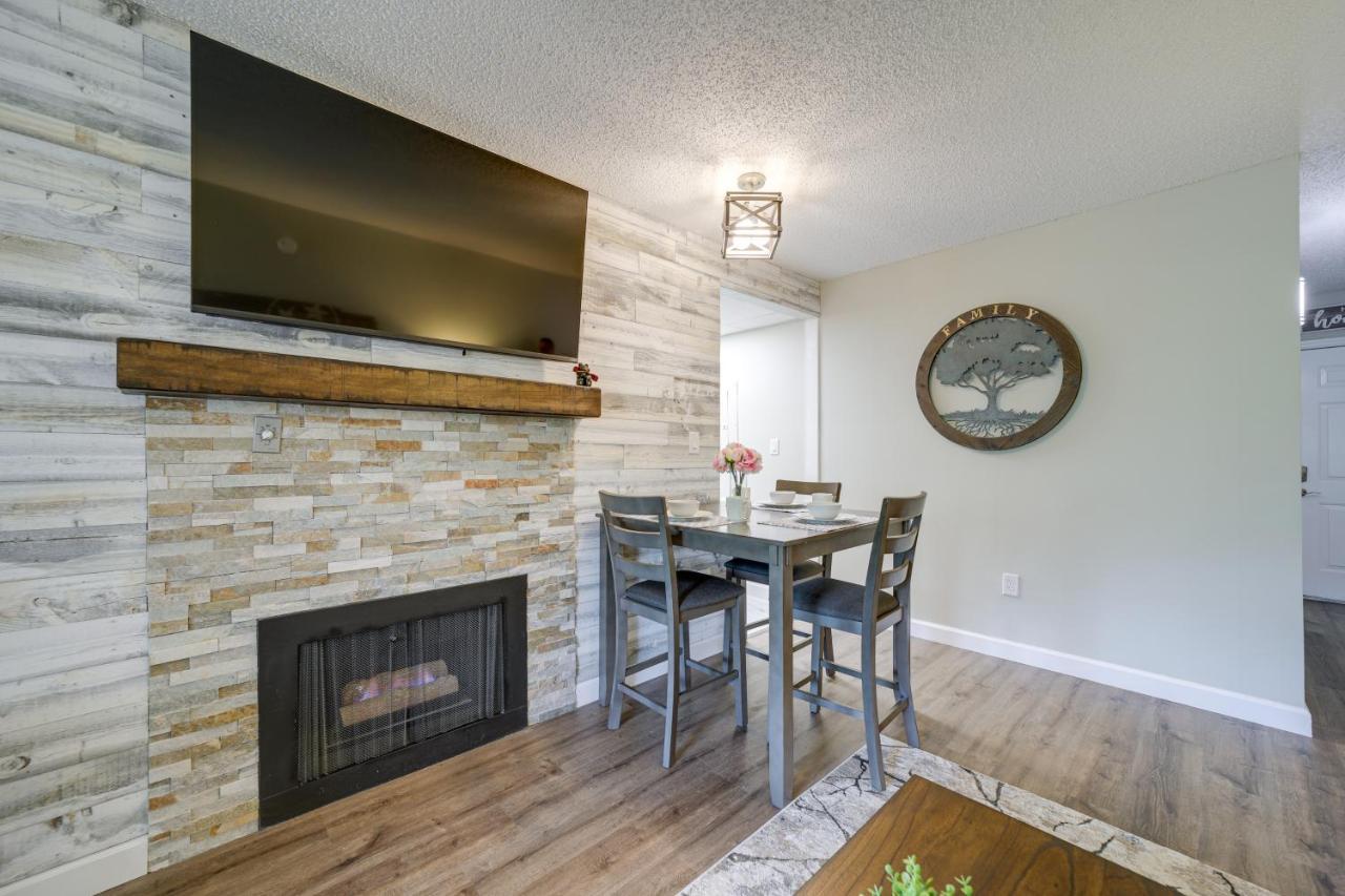 Stylish Gatlinburg Condo With Pool Walk Downtown! Екстер'єр фото