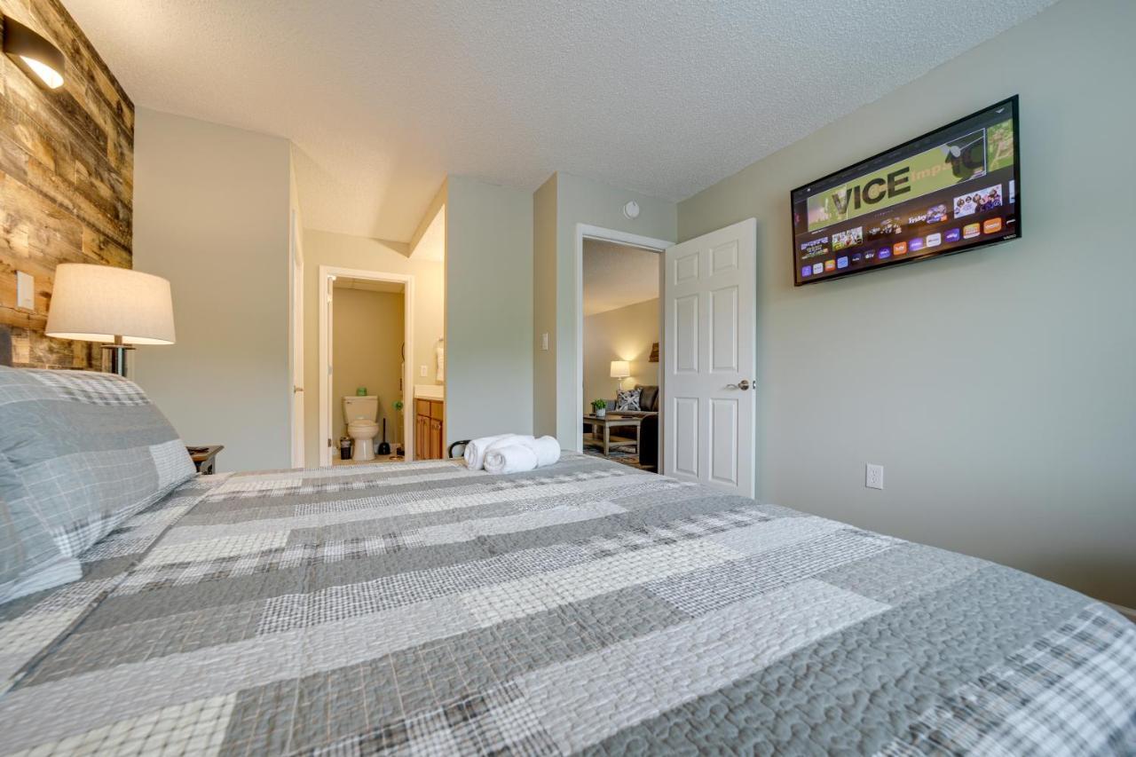 Stylish Gatlinburg Condo With Pool Walk Downtown! Екстер'єр фото